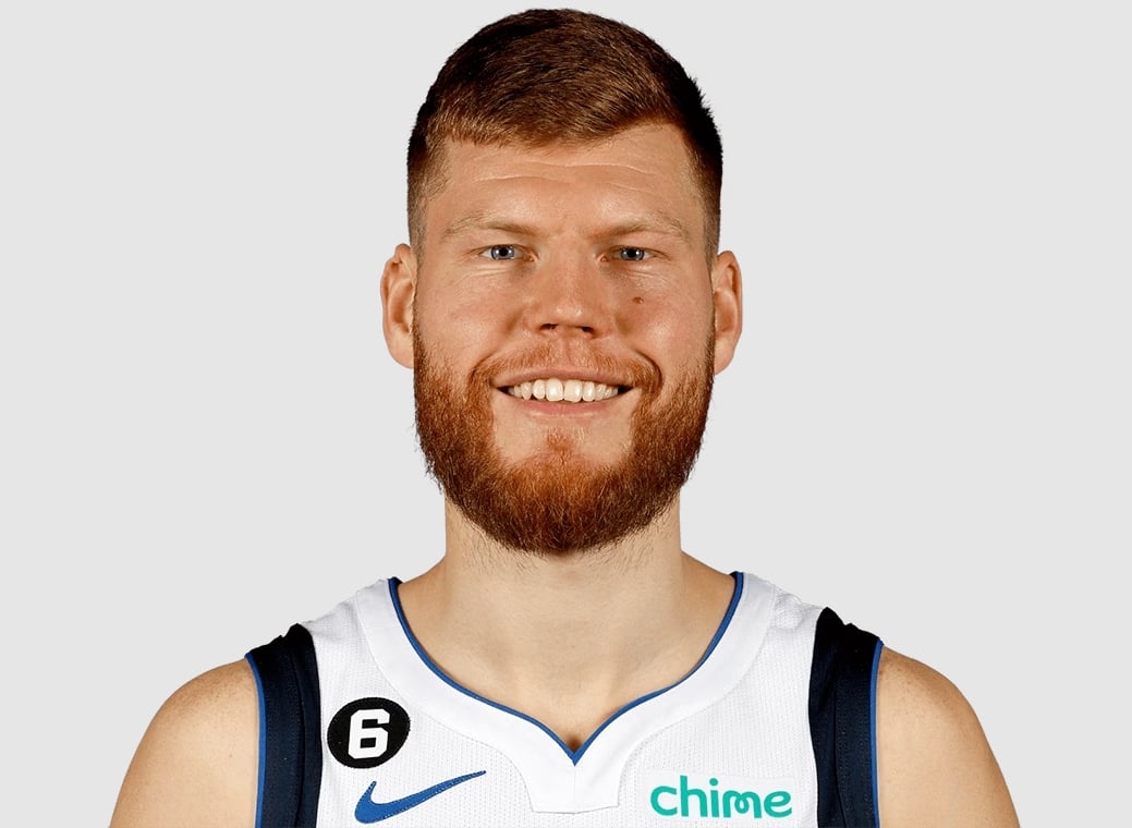 Davis Bertans.jpg